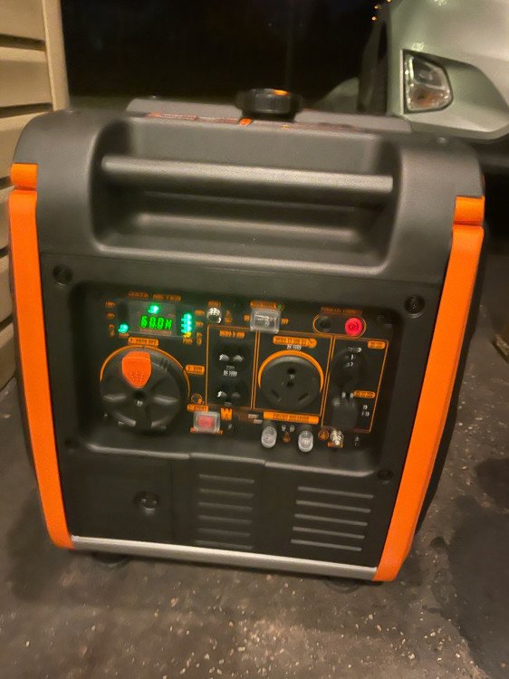 3800 Watt Invertor Generator